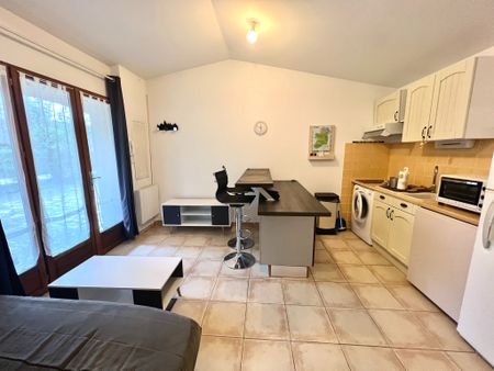 Appartement T2 à louer à Les Milles - 625 € - Photo 2