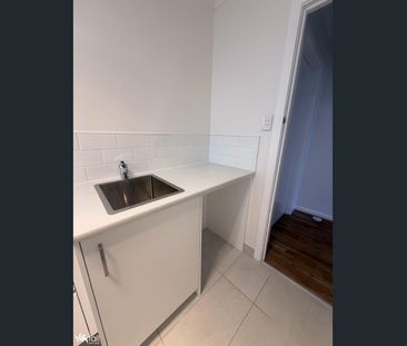 Comfortable unit in Hobart inner city - Photo 6