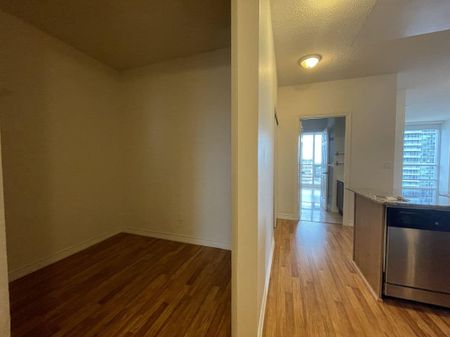 COLLEGE PARK PHASE II: Bay & College (761 Bay St) AD#103405 - Photo 2