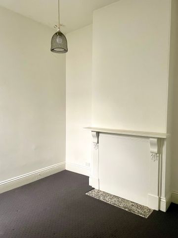 Port Melbourne - Photo 2