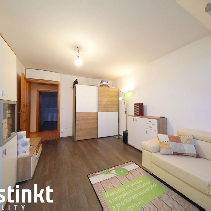 Pronájem bytu 4+1 110 m² - Fotografie 1
