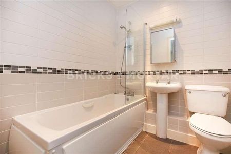 St John's Court, Forest Hall, North Tyneside, NE12 - Photo 3