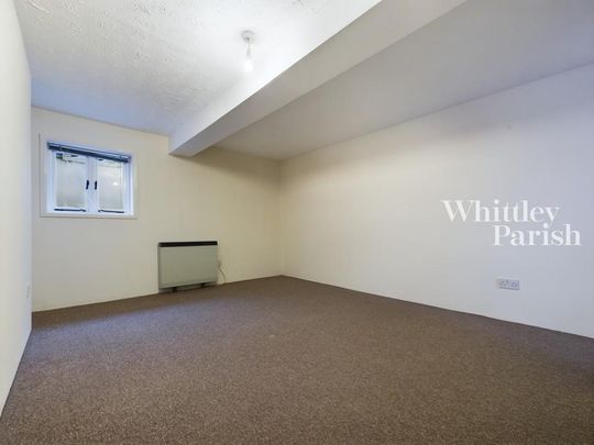 1 bedroom ground floor flat to rent - Photo 1