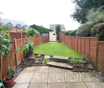 Willow Close, Burbage, LE10 - Photo 2