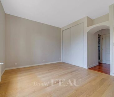 Location maison, Versailles, 9 pièces, 232.48 m², ref 85858318 - Photo 3