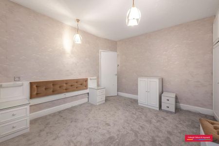 4 bedroom end of terrace house to rent - Photo 5