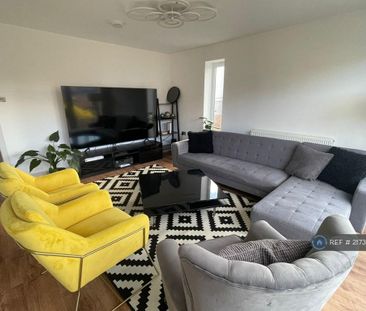 1 bedroom in a house share to rent - Photo 2
