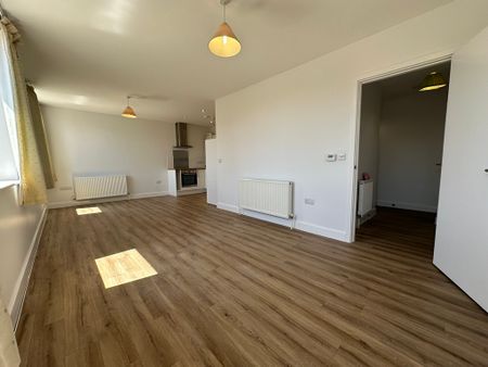 Showground Close, Trumpington, Cambridge - Photo 3