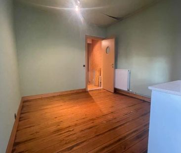 Gezellig woning met 3 slaapkamers en tuin met tuinberging gelegen t... - Foto 2