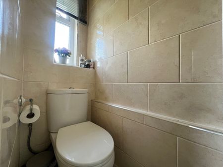 4 bedroom house to rent - Photo 2