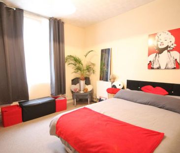 2 bedroom ground floor flat to rent - Photo 3