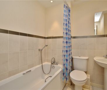 Campbell Fields, Aldershot, Hampshire, GU11 3TZ - Photo 3