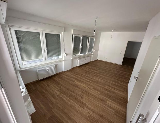 2 Zimmer Wohnung in Sinziger Stadtmitte NEU SANIERT - Photo 1