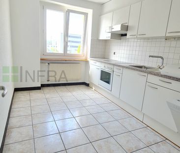 Proche de la gare, beau 2.5 pces avec balcon - Photo 6