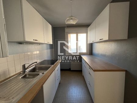 Location Appartement 2 pièces 50m² AUTUN 71400 - Photo 2