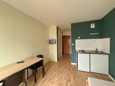 Studio avec balcon - quartier chanzy - Photo 3