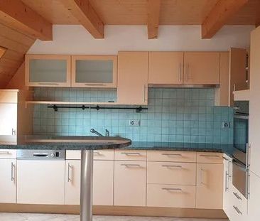 Appartement de 3.5 pièces avec poutres apparentes aux combles, d'en... - Photo 3
