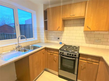 Drake Close, Taunton - Photo 3