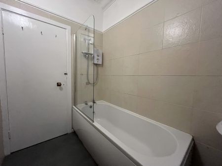 1 bed flat to rent in Hayes Avenue, Bournemouth, BH7 - Photo 5