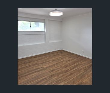 Easy care 2 Bedroom Unit Lower Floor - Photo 2