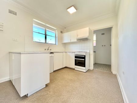 2/2 Centre Street, Redfern NSW 2016 - Apartment For Rent | Domain - Photo 2