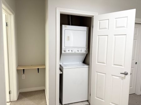 For Lease - 6365 DRUMMOND Road Unit# 114, Niagara Falls, Ontario - Photo 2