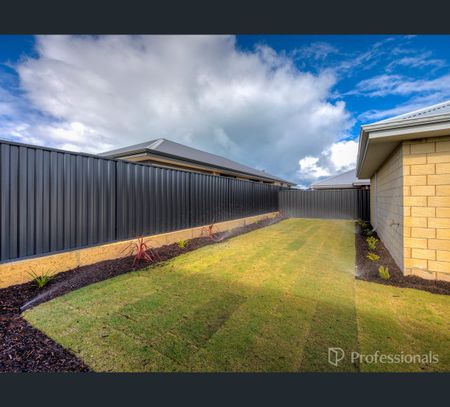 20 Sentinel Drive, Two Rocks, WA 6037 - Photo 2