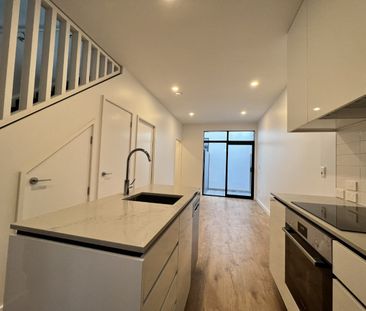 Wellington Living - Photo 2