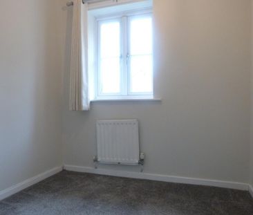 3 bedroom end of terrace house to rent - Photo 6