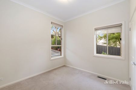 2/13 Sylvan Street, Montmorency - Photo 5