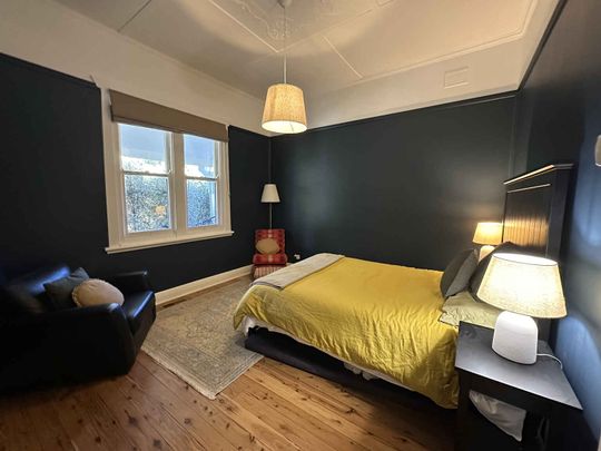 FURNISHED 3 BEDROOM COTTAGE - Photo 1