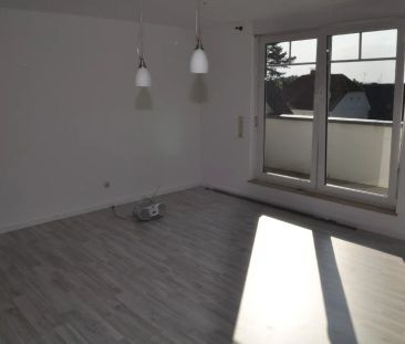 2-Zimmer-Dachgeschosswohnung mit Loggia - Foto 1