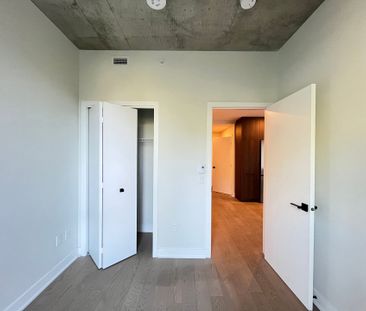 5605 Av. Pierre De Coubertin Montréal (Mercier, QC H1N - Photo 5