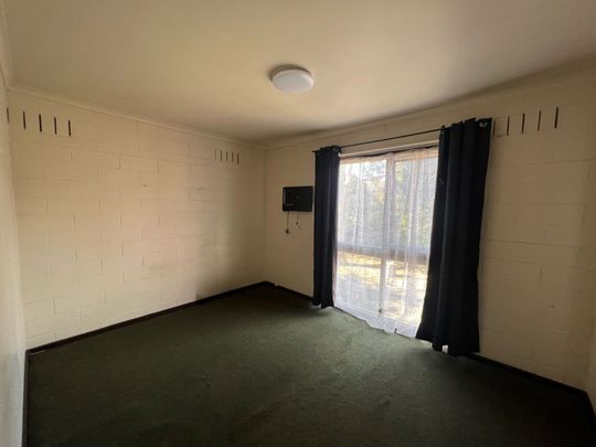 2 Bedroom Unit&excl;&excl; - Photo 1