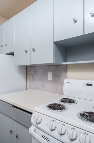 Frisco Apts - Photo 2