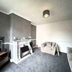 2 bedroom house to rent - Photo 2