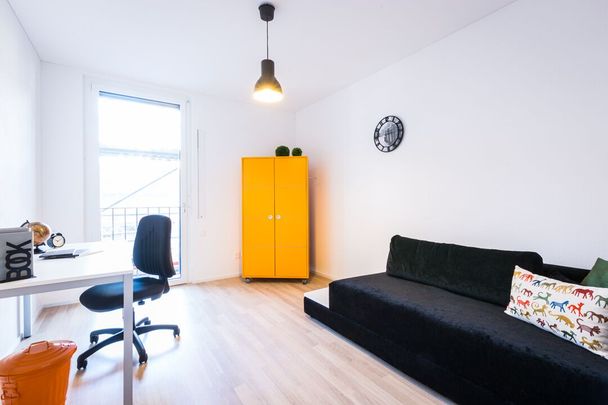 Stylish living in the Aletsch Campus! - Photo 1