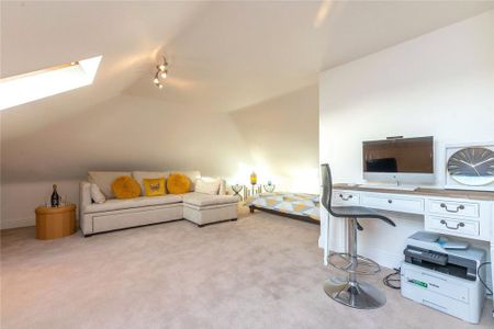 6 bedroom detached house to rent - Photo 5