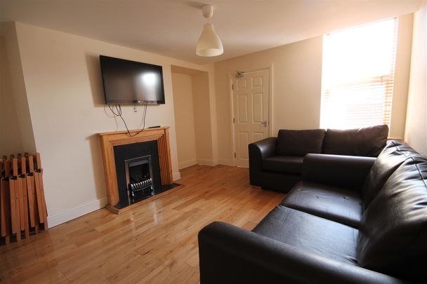 Doncaster Road, Sandyford - Photo 1
