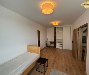 Na prenájom veľmi pekne zrekonštruovaný apartmán na Starom Juhu - Photo 3