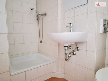 Schöne 1-Raum-Wohnung in Klingenberg -Top Studentenwohnung! - Photo 2