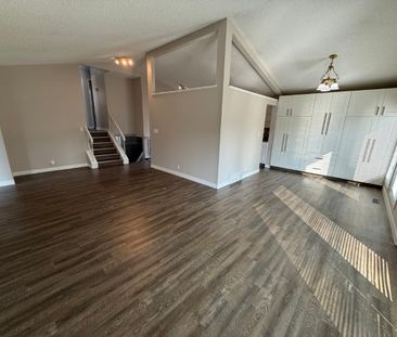 Spacious 4-Bedroom Home for Rent - Photo 2