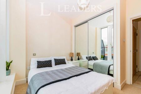 2 bedroom flat to rent - Photo 2