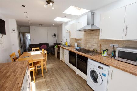 6 bedroom house to rent - Photo 4