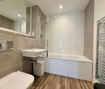 2 bedroom apartment to rent - Photo 3