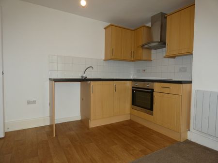 Bond Street - Photo 5