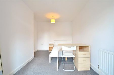 6 bedroom terraced house to rent - Photo 2