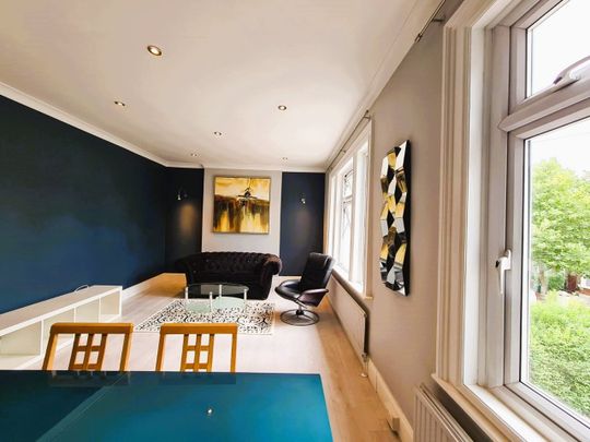 2 Bed Flat, Fairlop Road, E11 - Photo 1