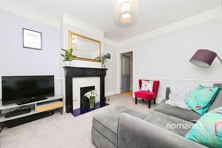 Star Road, Uxbridge, UB10 - Photo 3