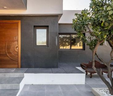 3 bedroom luxury Villa for rent in San Pedro de Alcántara, Andalusia - Photo 6